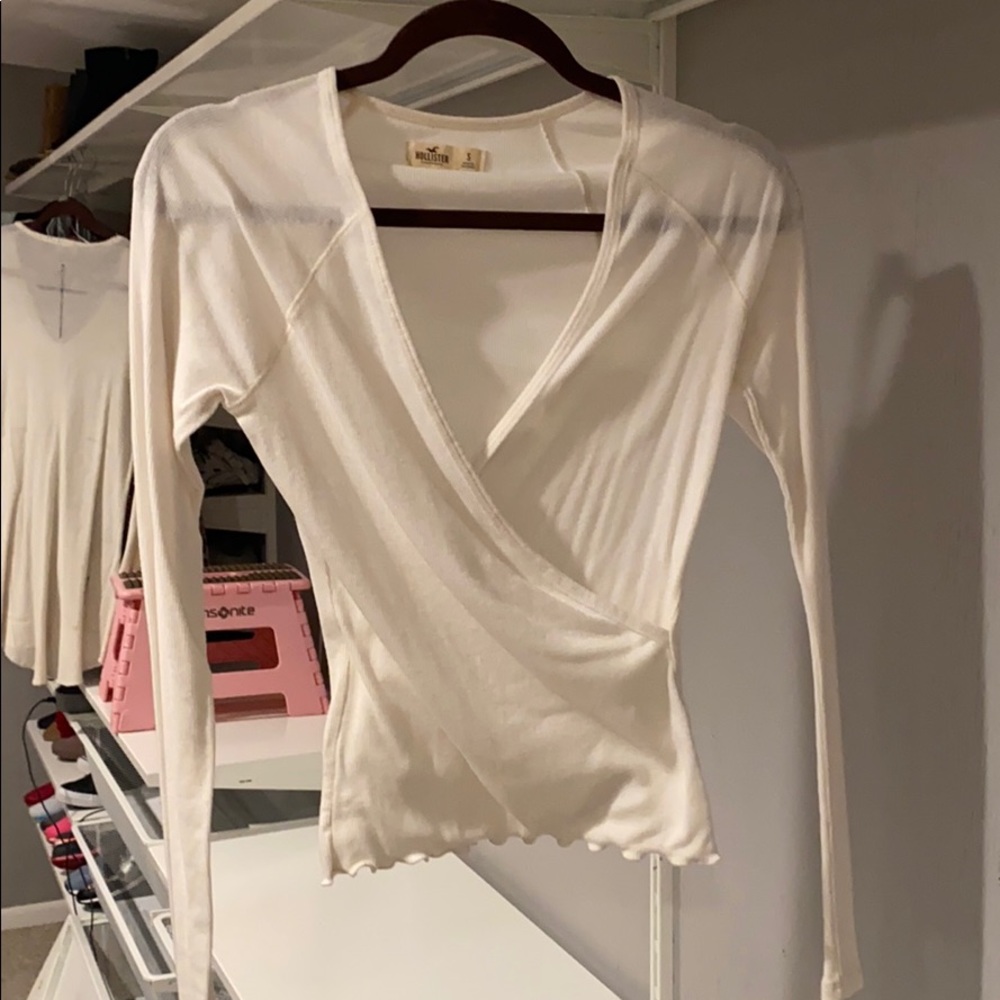 Hollister wrap front top